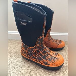 Youth Bogs Mud Boots Size 3 Graffiti Classic Orange Black Waterproof -30 Kids